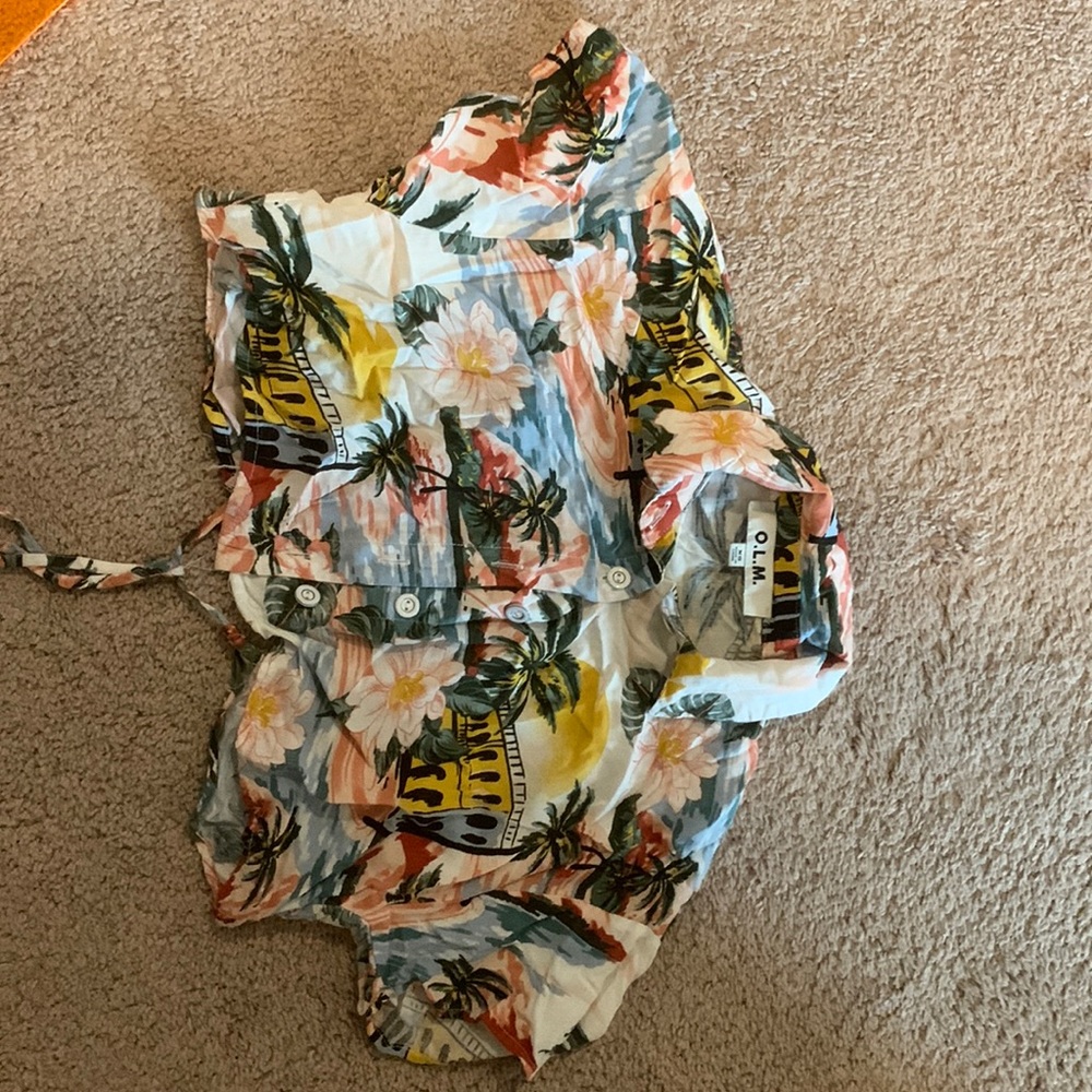 Cropped button up